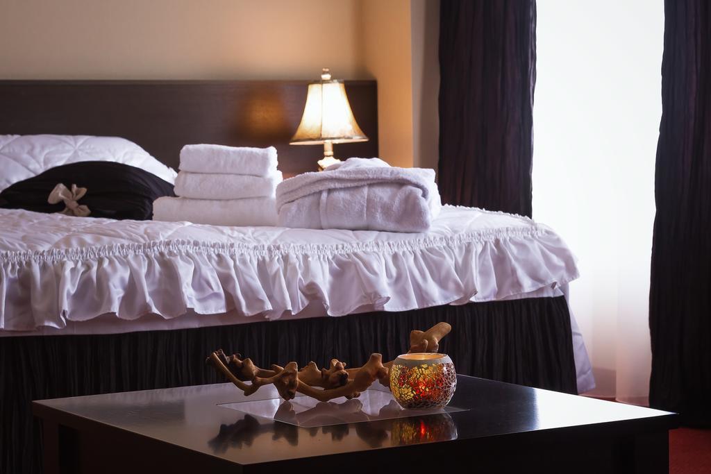 Hotel Palma Mažeikiai Dış mekan fotoğraf