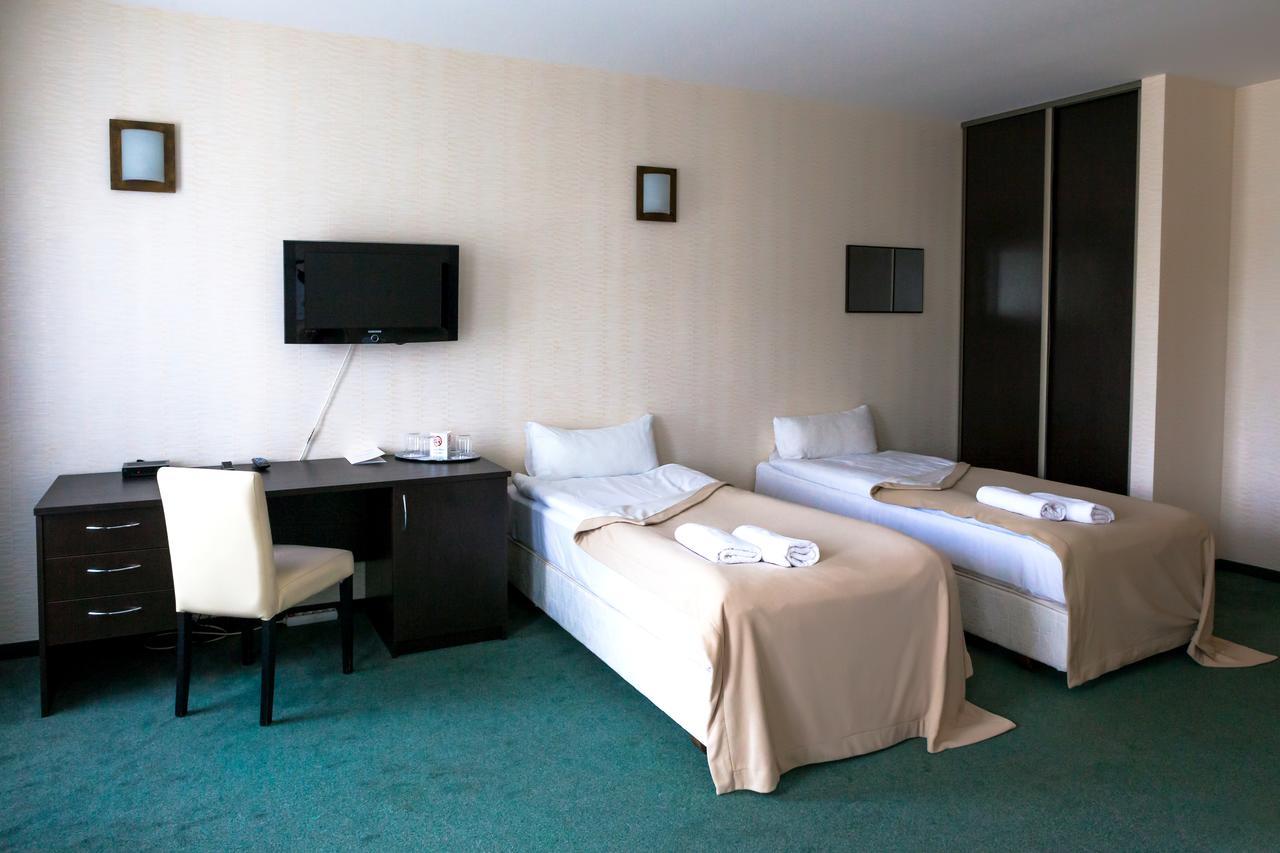 Hotel Palma Mažeikiai Dış mekan fotoğraf