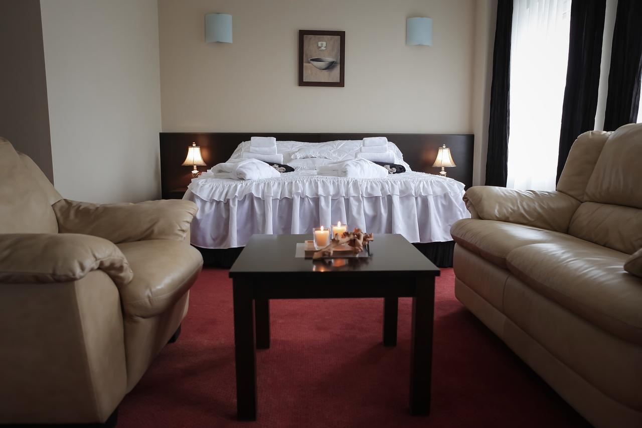 Hotel Palma Mažeikiai Dış mekan fotoğraf